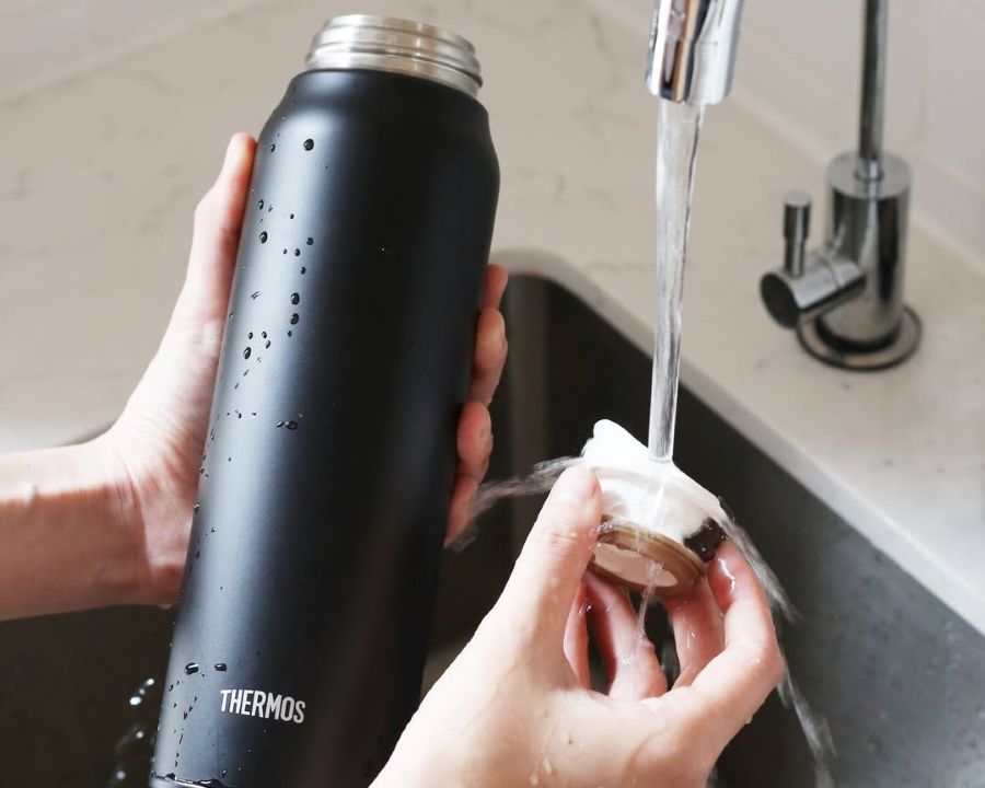 How to Clean Your THERMOS® Flask Lid