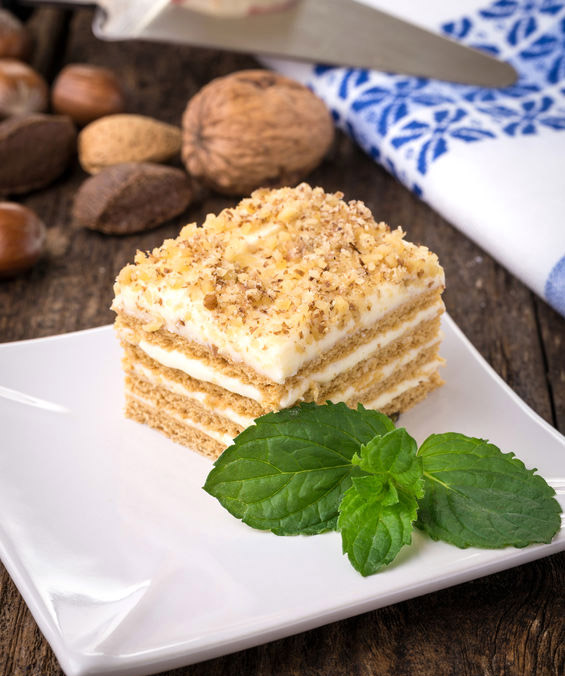 Walnut cake
