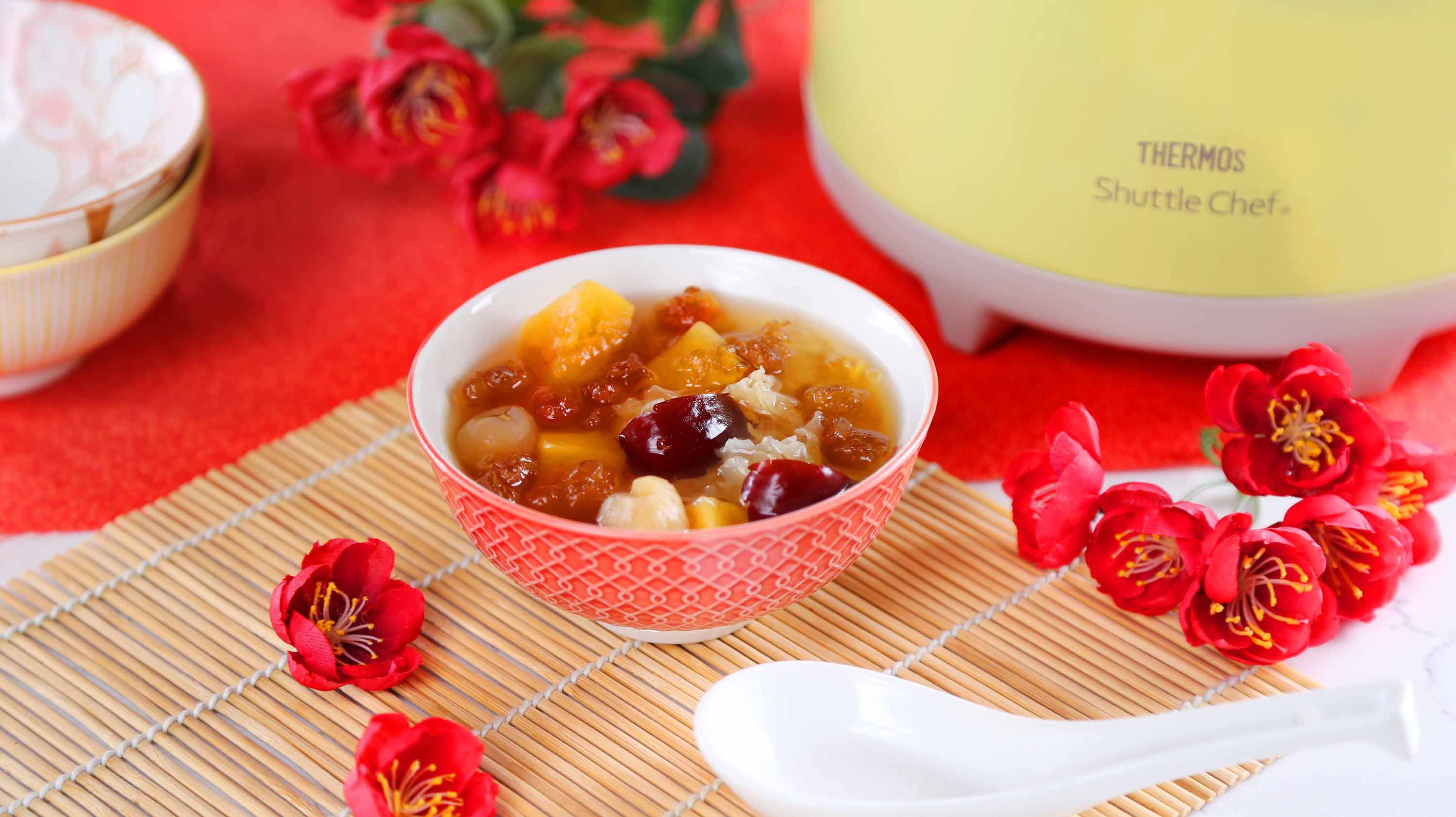 Peach Gum Dessert Soup