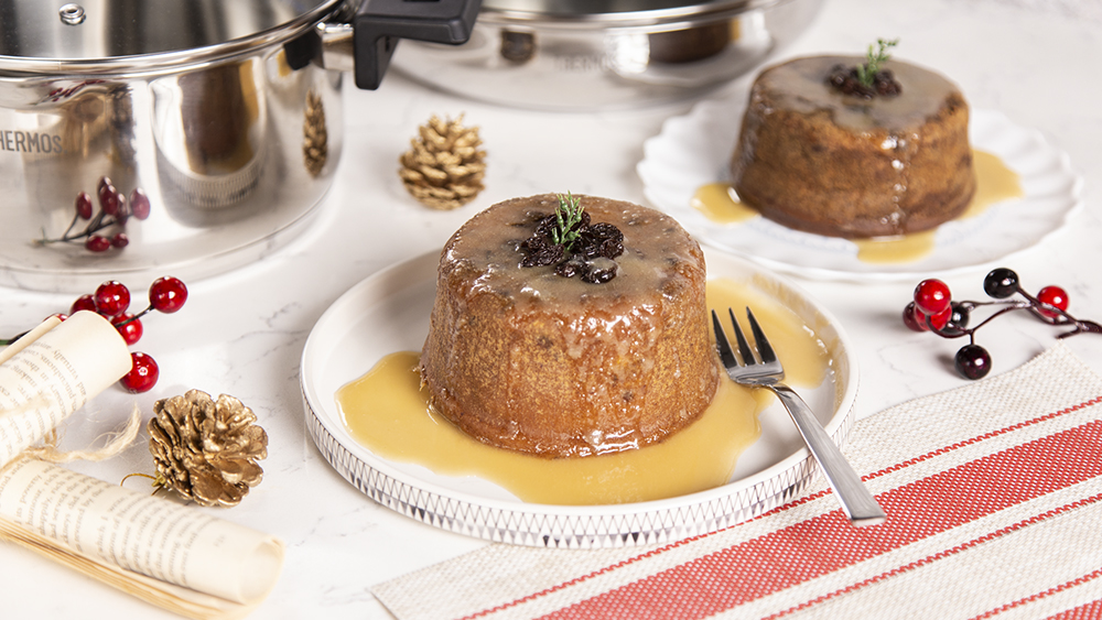Steamed Sticky Date & Raisin Pudding