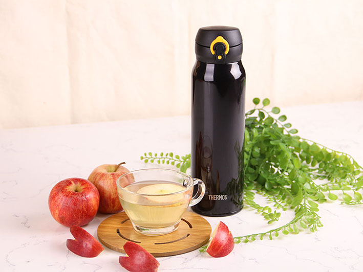 Apple and Honey Dates Drink