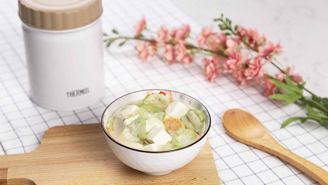 Tofu, Luffa & Dried Scallop Soup