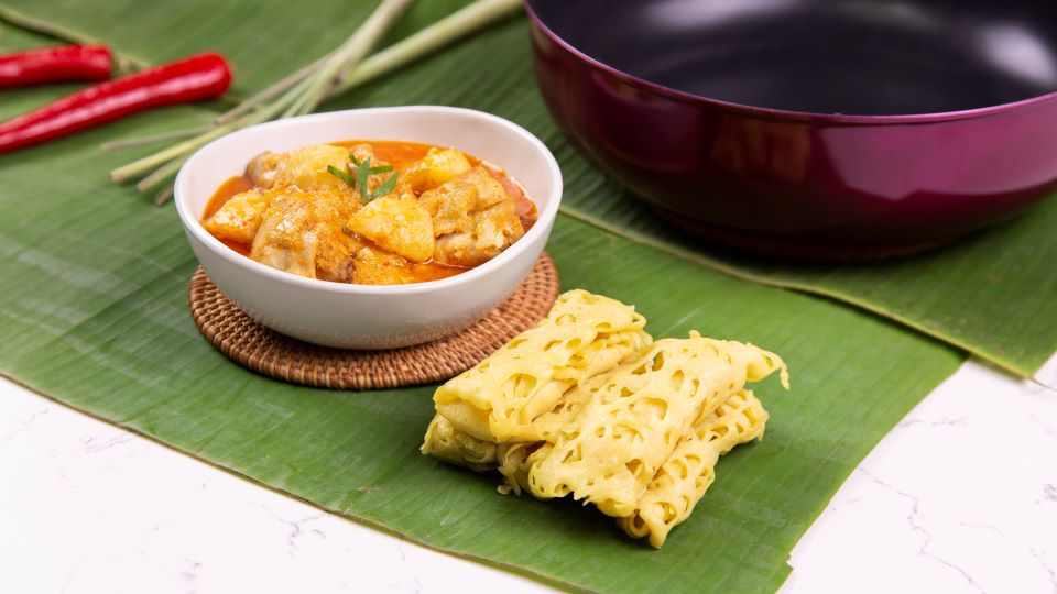 Chicken Curry & Roti jala